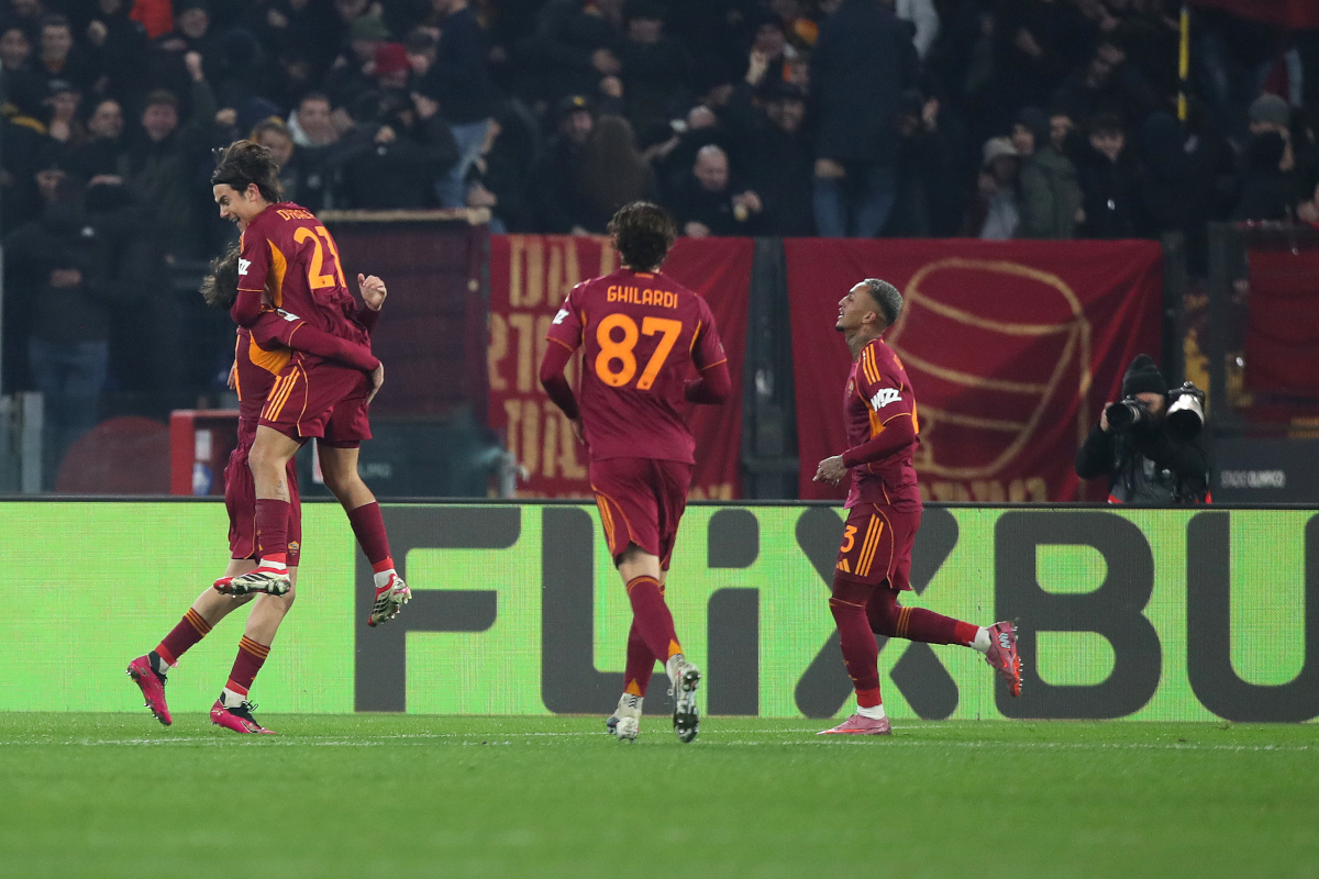 ROME, ITALY - JANUARY 22:  Niccolo Pisilli #61 with his teammates of AS Roma celebrates after scoring the team's second goal during the UEFA Europa League 2025/26 League Phase MD7 match between AS Roma and VfB Stuttgart at Stadio Olimpico on January 22, 2026 in Rome, Italy. (Photo by Paolo Bruno/Getty Images)