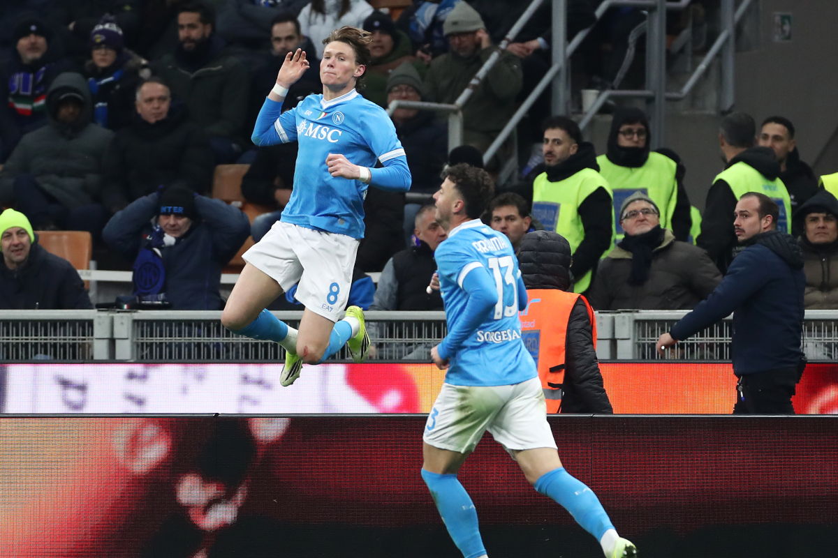 MILAN, ITALY - JANUARY 11: Scott McTominay of SSC Napoli celebrates scoring his team's second goal with teammate Amir Rrahmani during the Serie A match between FC Internazionale and SSC Napoli at Giuseppe Meazza Stadium on January 11, 2026 in Milan, Italy. (Photo by Marco Luzzani/Getty Images)