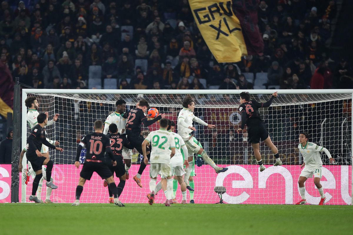 ROME, ITALY - JANUARY 13: Emirhan Ilkhan of Torino FC scores the team's third goal during the Coppa Italia match between AS Roma and Torino FC at Olimpico Stadium on January 13, 2026 in Rome, Italy. (Photo by Paolo Bruno/Getty Images)