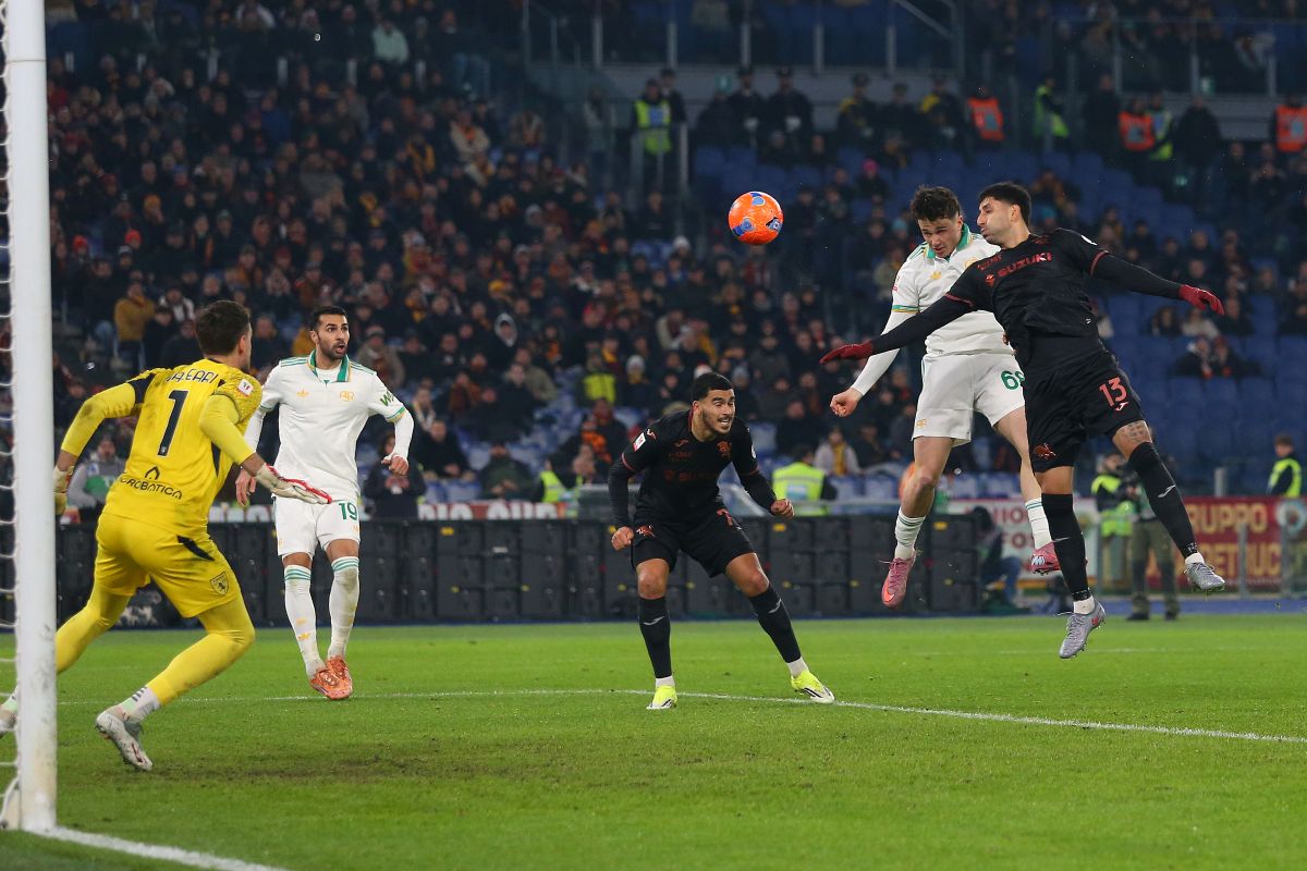 AS Roma talent Arena earns comparison with Italy legend