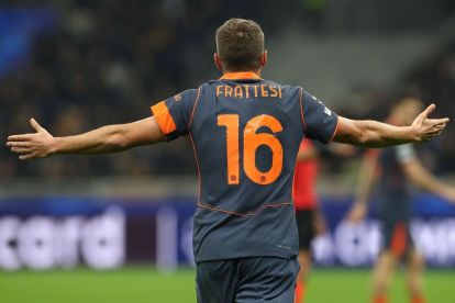 MILAN, ITALY - NOVEMBER 05: Davide Frattesi of FC Internazionale reacts during the UEFA Champions League 2025/26 League Phase MD4 match between FC Internazionale Milano and FC Kairat Almaty at Stadio San Siro on November 05, 2025 in Milan, Italy. (Photo by Marco Luzzani/Getty Images)
