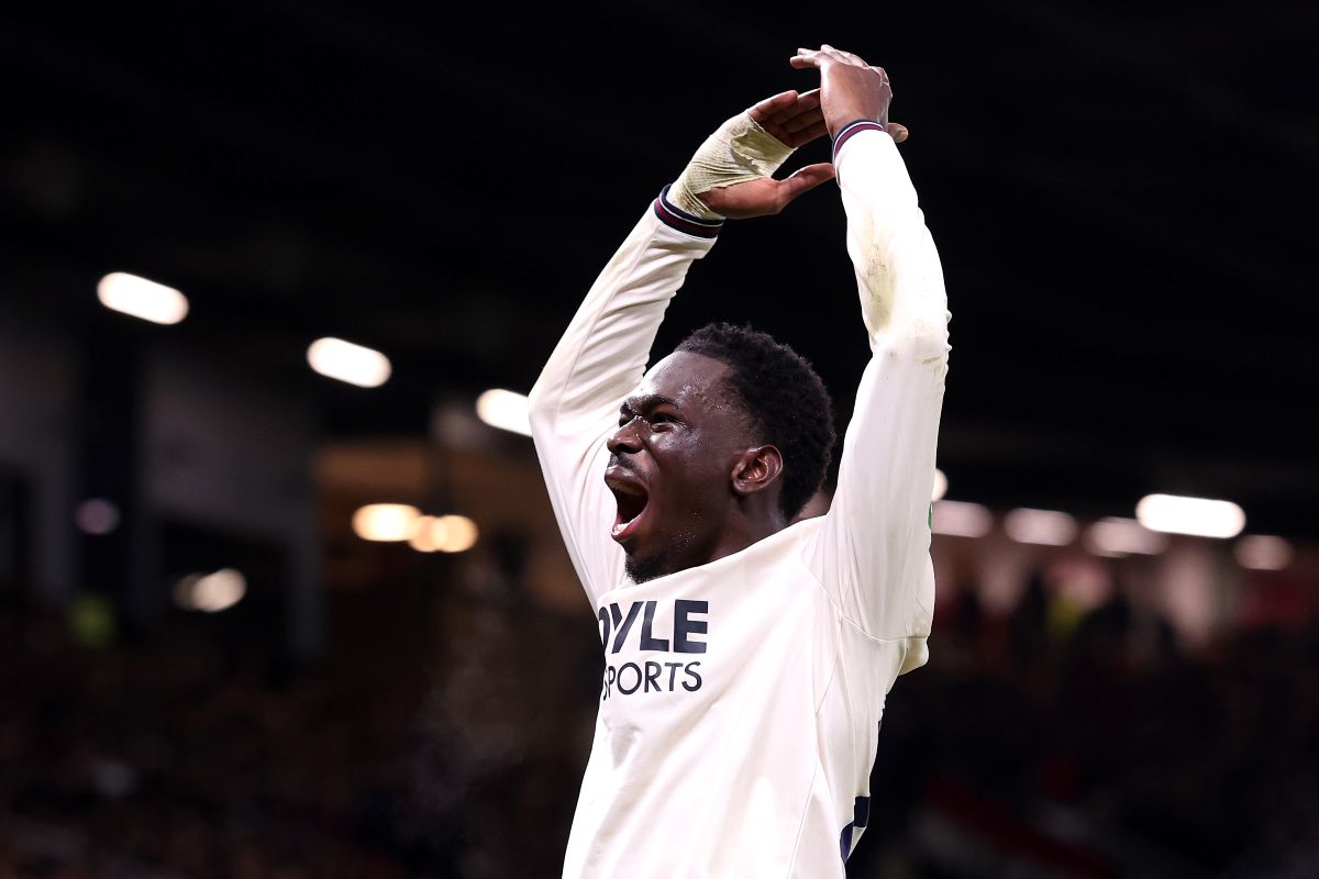 MANCHESTER, ENGLAND - DECEMBER 04: Soungoutou Magassa of West Ham United celebrates scoring his team's first goal during the Premier League match between Manchester United and West Ham United at Old Trafford on December 04, 2025 in Manchester, England. (Photo by Alex Livesey/Getty Images)