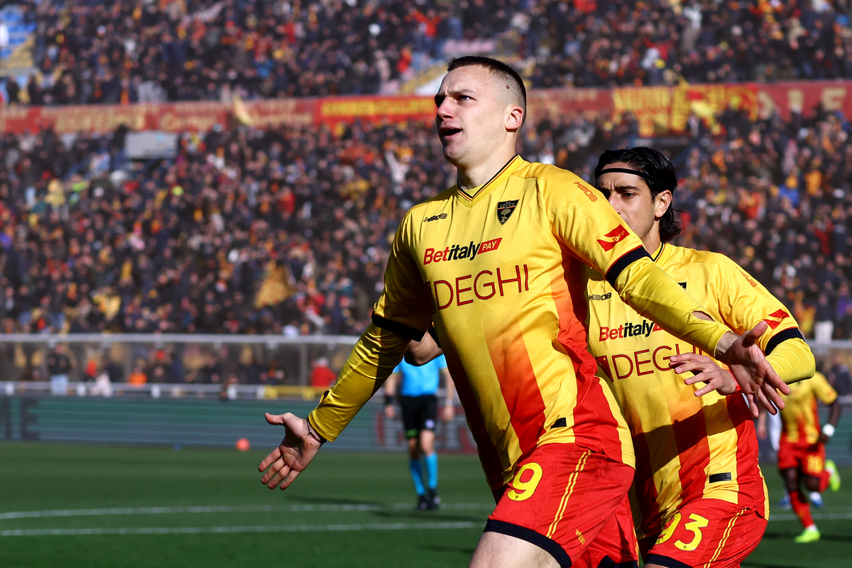 LECCE, ITALY - JANUARY 11: Nikola Stulic of US Lecce celebrates after scoring his team's opening goal during the Serie A match between US Lecce and Parma Calcio 1913 at Stadio Via del Mare on January 11, 2026 in Lecce, Italy. (Photo by Maurizio Lagana/Getty Images)
