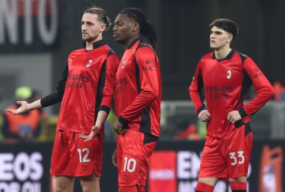 MILAN, ITALY - FEBRUARY 22: Adrien Rabiot, Rafael Leao and Davide Bartesaghi of AC Milan show their dejection during the Serie A match between AC Milan and Parma Calcio 1913 at Giuseppe Meazza Stadium on February 22, 2026 in Milan, Italy. (Photo by Marco Luzzani/Getty Images)