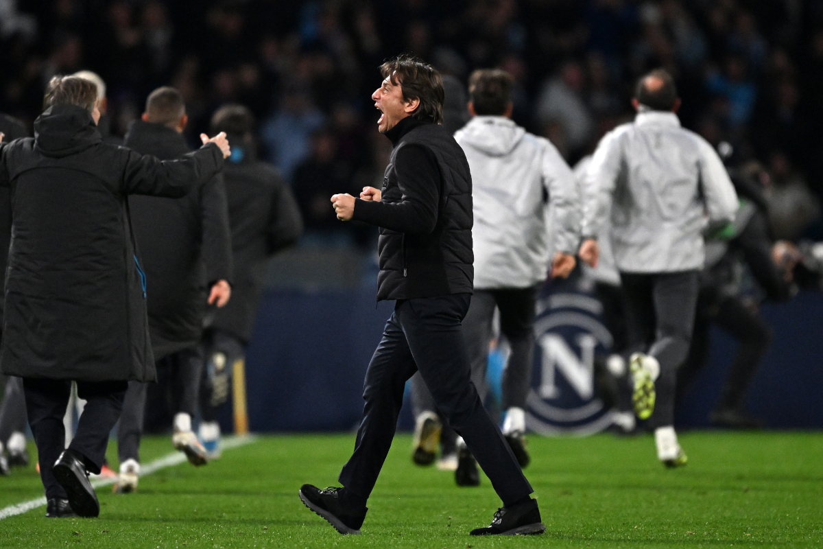 NAPLES, ITALY - FEBRUARY 15: Antonio Conte SSC Napoli head coach celebrates their side second goal scored by Alisson Santos during the Serie A match between SSC Napoli and AS Roma at Stadio Diego Armando Maradona on February 15, 2026 in Naples, Italy. (Photo by Francesco Pecoraro/Getty Images)
