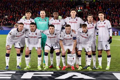 The Bologna team lining up for their Europa League play-off 1st leg tie away to SK Brann (@bolognafc1909)