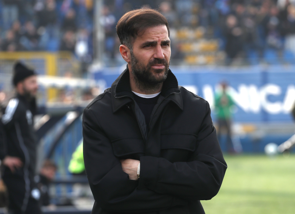 COMO, ITALY - FEBRUARY 28: Como 1907 coach Cesc Fabregas looks o during the Serie A match between Como 1907 and US Lecce at Giuseppe Sinigaglia Stadium on February 28, 2026 in Como, Italy. (Photo by Marco Luzzani/Getty Images)