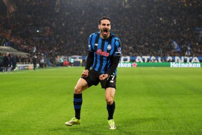 BERGAMO, ITALY - FEBRUARY 25: Davide Zappacosta of Atalanta celebrates scoring his team's second goal during the UEFA Champions League 2025/26 League Knockout Play-off Second Leg match between Atalanta BC and Borussia Dortmund at Stadio di Bergamo on February 25, 2026 in Bergamo, Italy. (Photo by Marco Luzzani/Getty Images)
