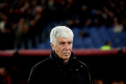 ROME, ITALY - FEBRUARY 09: AS Roma head coach Gian Piero Gasperini looks on during the Serie A match between AS Roma and Cagliari Calcio at Stadio Olimpico on February 09, 2026 in Rome, Italy. (Photo by Paolo Bruno/Getty Images)