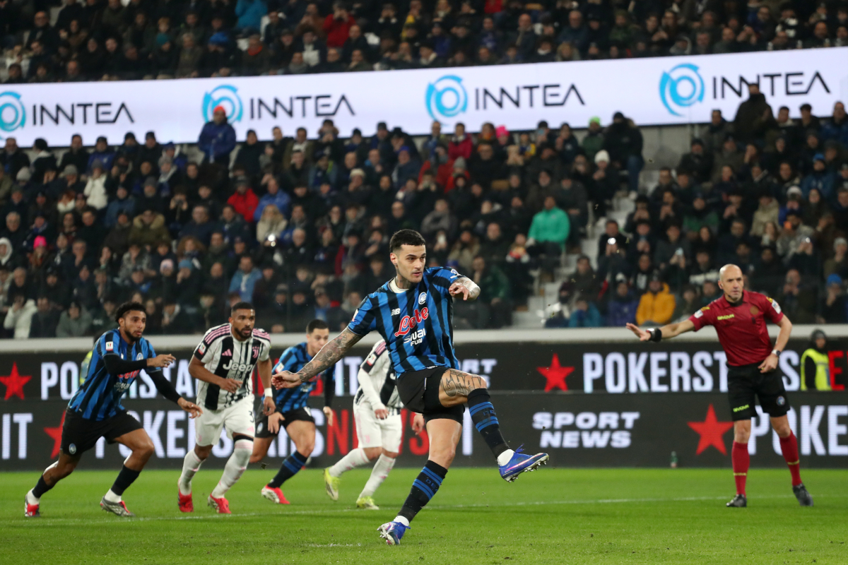 BERGAMO, ITALY - FEBRUARY 05: Gianluca Scamacca of Atalanta looks on as he scores his team's first goal from a penalty kick, as Mattia Perin of Juventus (not pictured) fails to make a save, during the Coppa Italia Quarter-Final match between Atalanta BC and Juventus FC at the New Balance Arena on February 05, 2026 in Bergamo, Italy. (Photo by Marco Luzzani/Getty Images)