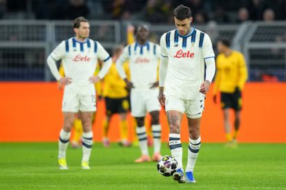 DORTMUND, GERMANY - FEBRUARY 17: Gianluca Scamacca of Atalanta looks dejected after conceding the second goal during the UEFA Champions League 2025/26 League Knockout Play-off First Leg match between Borussia Dortmund and Atalanta BC at BVB Stadion Dortmund on February 17, 2026 in Dortmund, Germany. (Photo by Pau Barrena/Getty Images)