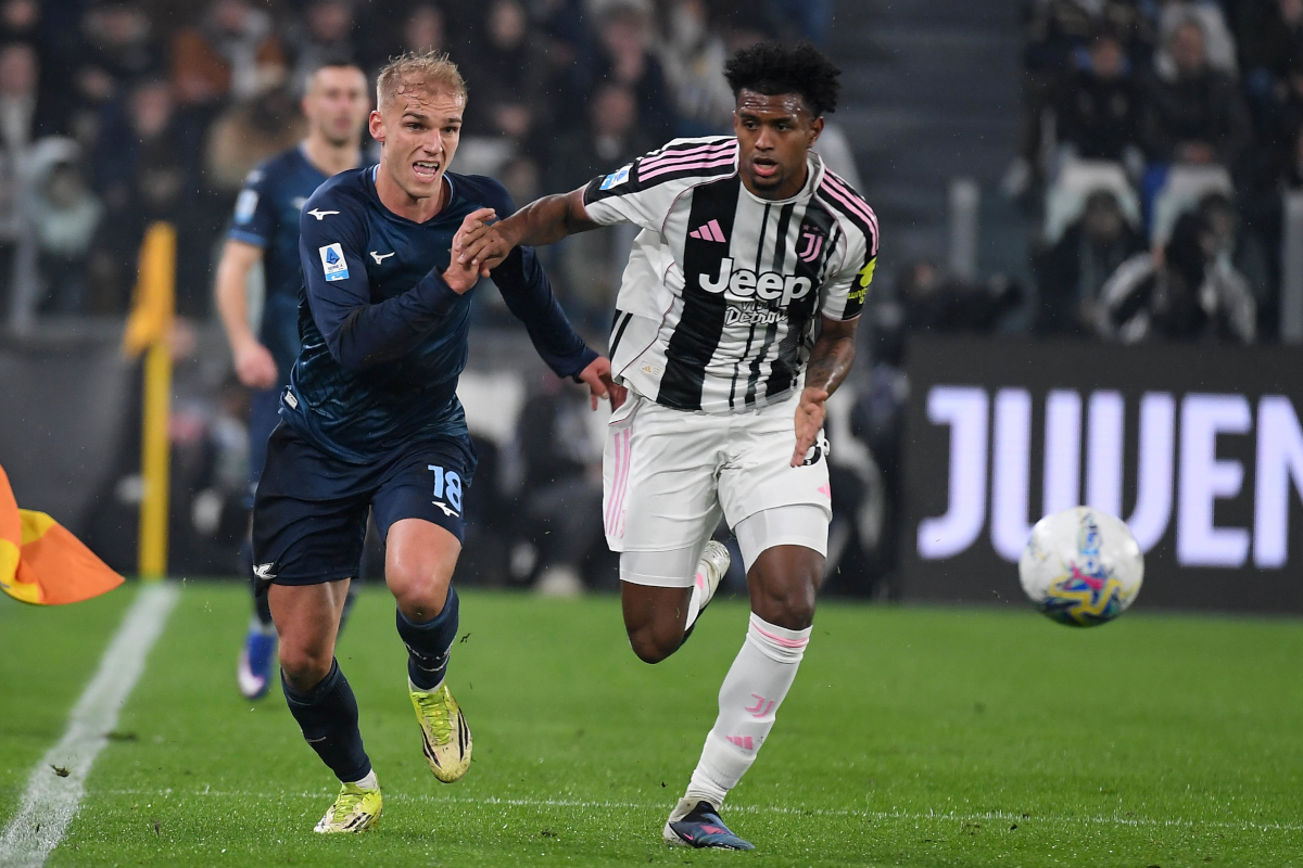 TURIN, ITALY - FEBRUARY 08:Gustav Isaksen of SS Lazio compete for the ball with Cabal of Juventus during the Serie A match between Juventus FC and SS Lazio at the Juventus stadium on February 08, 2026 in Turin, Italy. (Photo by Marco Rosi - SS Lazio/Getty Images)