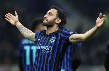 MILAN, ITALY - FEBRUARY 28: Hakan Calhanoglu of FC Internazionale celebrates after scoring their team's second from the penalty spot goal during the Serie A match between FC Internazionale and Genoa CFC at Giuseppe Meazza Stadium on February 28, 2026 in Milan, Italy. (Photo by Marco Luzzani/Getty Images)
