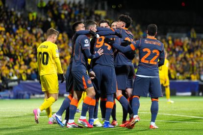 BODO, NORWAY - FEBRUARY 18: Francesco Pio Esposito of FC Internazionale Milano celebrates scoring his team's first goal with teammates during the UEFA Champions League 2025/26 League Knockout Play-off First Leg match between FK Bodo/Glimt and FC Internazionale Milano at Aspmyra Stadion on February 18, 2026 in Bodo, Norway. (Photo by Martin Ole Wold/Getty Images)