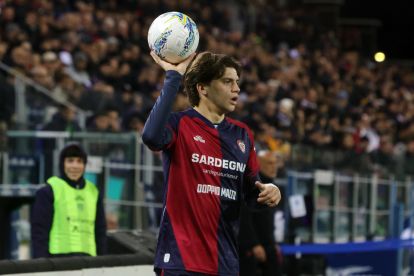 CAGLIARI, ITALY - FEBRUARY 16: Marco Palestra of Cagliari in action during the Serie A match between Cagliari Calcio and US Lecce at Stadio Sant'Elia on February 16, 2026 in Cagliari, Italy. (Photo by Enrico Locci/Getty Images)