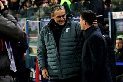 CAGLIARI, ITALY - FEBRUARY 21: Maurizio Sarri coach of Lazio and Fabio Pisacane coach of Cagliari during the Serie A match between Cagliari Calcio and SS Lazio at Stadio Sant'Elia on February 21, 2026 in Cagliari, Italy. (Photo by Enrico Locci/Getty Images)