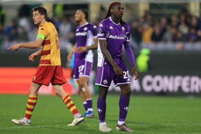 FLORENCE, ITALY - FEBRUARY 26: Moise Kean of ACF Fiorentina reacts during the UEFA Conference League 2025/26 Knockout Play-off Second Leg match between ACF Fiorentina and Jagiellonia Bialystok at Stadio Artemio Franchi on February 26, 2026 in Florence, Italy. (Photo by Gabriele Maltinti/Getty Images)