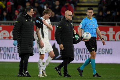 CAGLIARI, ITALY - FEBRUARY 21: Nicolò Rovella of SS Lazio injured during the Serie A match between Cagliari Calcio and SS Lazio at Stadio Sant'Elia on February 21, 2026 in Cagliari, Italy. (Photo by Marco Rosi - SS Lazio/Getty Images)