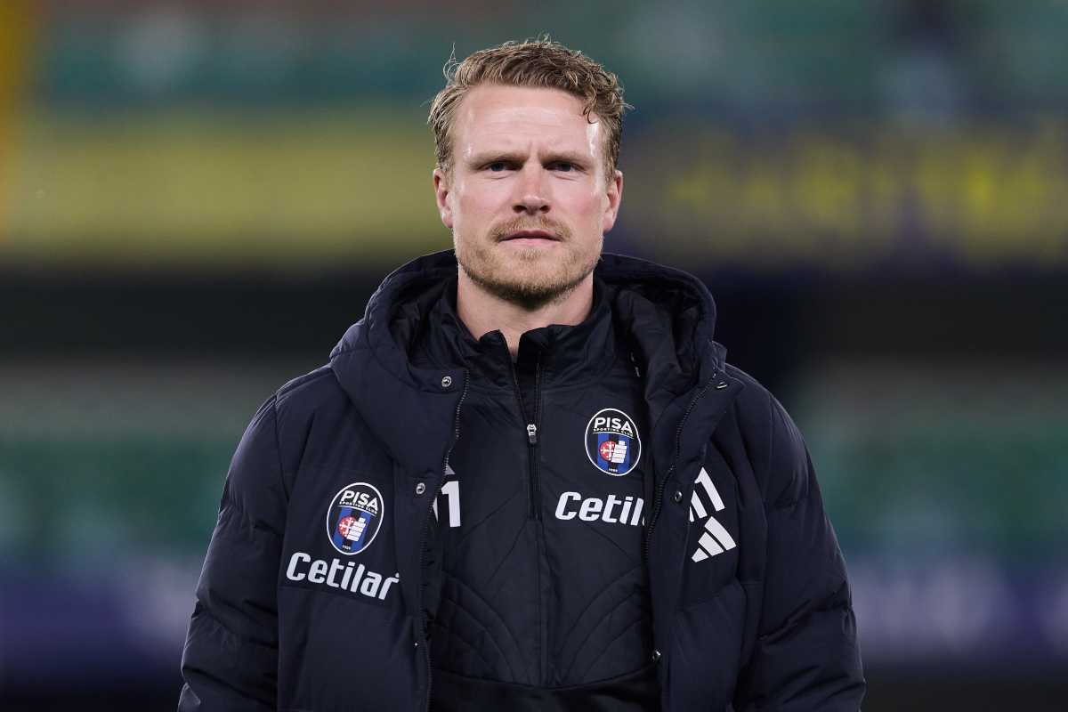 VERONA, ITALY - FEBRUARY 06: Oscar Hiljemark, Head Coach of Pisa Sporting Club looks on prior to the Serie A match between Hellas Verona FC and Pisa SC at Stadio Marcantonio Bentegodi on February 06, 2026 in Verona, Italy. (Photo by Emmanuele Ciancaglini/Getty Images)