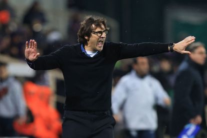 FLORENCE, ITALY - FEBRUARY 7: Head coach Paolo Vanoli manager of ACF Fiorentina reacts during the Serie A match between ACF Fiorentina and Torino FC at Artemio Franchi on February 7, 2026 in Florence, Italy. (Photo by Gabriele Maltinti/Getty Images)