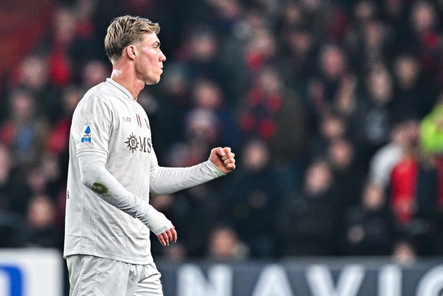 Man United receive 44m Hojlund boost as permanent Napoli move confirmed ...