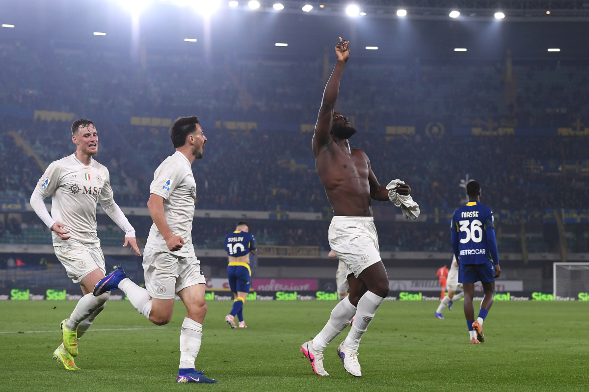 VERONA, ITALY - FEBRUARY 28: Romelu Lukaku of SSC Napoli celebrates after scoring his team second goal during the Serie A match between Hellas Verona FC and SSC Napoli at Stadio Marcantonio Bentegodi on February 28, 2026 in Verona, Italy. (Photo by Alessandro Sabattini/Getty Images)