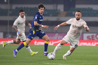 VERONA, ITALY - FEBRUARY 28: Stanislav Lobotka of SSC Napoli during the Serie A match between Hellas Verona FC and SSC Napoli at Stadio Marcantonio Bentegodi on February 28, 2026 in Verona, Italy. (Photo by Alessandro Sabattini/Getty Images)