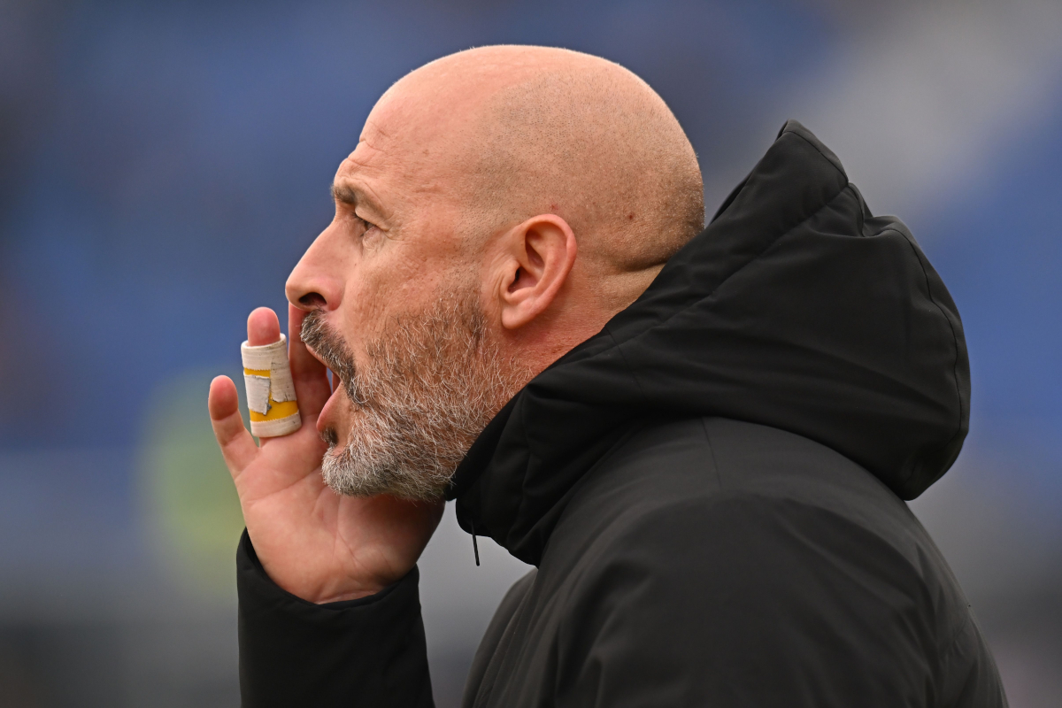 BOLOGNA, ITALY - FEBRUARY 08: Vincenzo Italiano head coach of Bologna FC during the Serie A match between Bologna FC 1909 and Parma Calcio 1913 at Renato Dall'Ara Stadium on February 08, 2026 in Bologna, Italy. (Photo by Alessandro Sabattini/Getty Images)