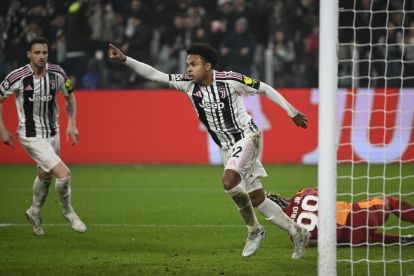 TURIN, ITALY - FEBRUARY 25: Weston McKennie of Juventus FC celebrates after scoring his team's third goal during the UEFA Champions League 2025/26 League Knockout Play-off Second Leg match between Juventus and Galatasaray A.S. at Juventus Stadium on February 25, 2026 in Turin, Italy. (Photo by Stefano Guidi/Getty Images)