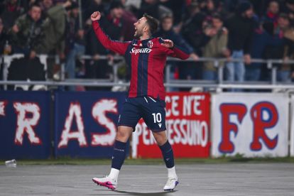 BOLOGNA, ITALY - FEBRUARY 23: Federico Bernardeschi of Bologna FC celebrates after scoring the opening goal during the Serie A match between Bologna FC 1909 and Udinese Calcio at Renato Dall'Ara Stadium on February 23, 2026 in Bologna, Italy. (Photo by Alessandro Sabattini/Getty Images)