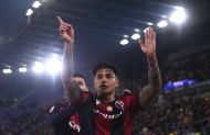 Video: Castro greeted by hundreds of Roma fans ahead of move from Bologna