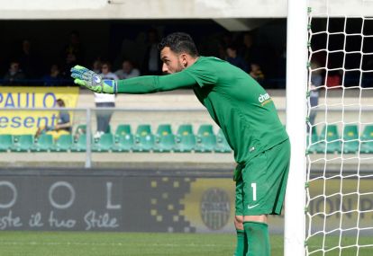 VERONA, ITALY - APRIL 08: Nicolas Andrade goalkeeper of Hellas Verona gestures during the serie A match between Hellas Verona FC and Cagliari Calcio at Stadio Marc'Antonio Bentegodi on April 8, 2018 in Verona, Italy. (Photo by Dino Panato/Getty Images)