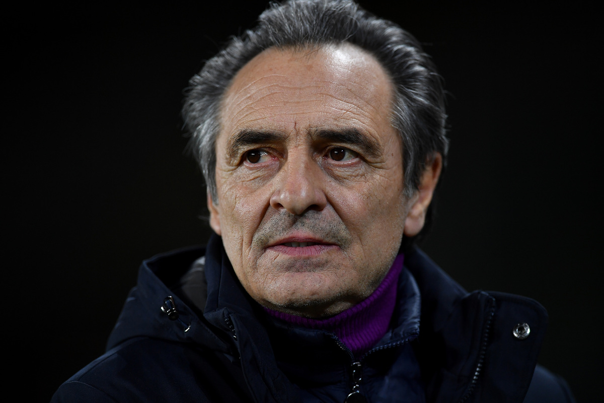 TURIN, ITALY - JANUARY 29: Head Coach of ACF Fiorentino Cesare Prandelli looks on prior to the Serie A match between Torino FC and ACF Fiorentina at Stadio Olimpico di Torino on January 29, 2021 in Turin, Italy. (Photo by Valerio Pennicino/Getty Images)