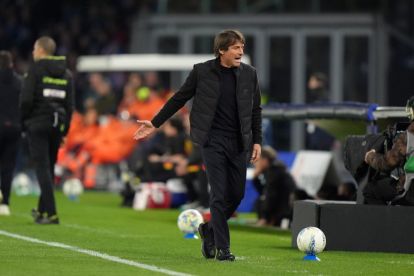NAPLES, ITALY - MARCH 14: Antonio Conte SSC Napoli head coach during the Serie A match between SSC Napoli and US Lecce at Stadio Diego Armando Maradona on March 14, 2026 in Naples, Italy. (Photo by Francesco Pecoraro/Getty Images)