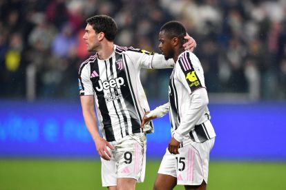 TURIN, ITALY - MARCH 21: Dusan Vlahovic and Pierre Kalulu of Juventus interact after the Serie A match between Juventus FC and US Sassuolo Calcio at Allianz Stadium on March 21, 2026 in Turin, Italy. (Photo by Valerio Pennicino/Getty Images)