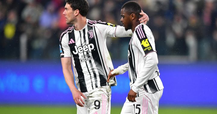 Milan & Bayern still in for Vlahovic as Juventus weigh up renewal with Lewandowski dream