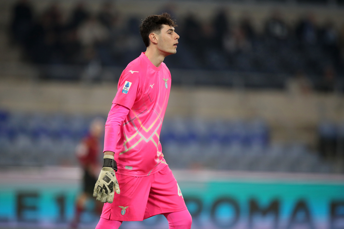 ROME, ITALY - MARCH 09: SS Lazio goalkeeper Edoardo Motta in action as his first match in Serie A during the match between SS Lazio and US Sassuolo Calcio at Stadio Olimpico on March 09, 2026 in Rome, Italy. (Photo by Paolo Bruno/Getty Images)