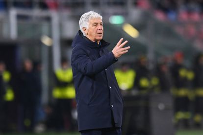 BOLOGNA, ITALY - MARCH 12: Gian Piero Gasperini, Head Coach of AS Roma, gestures during the UEFA Europa League 2025/26 Round of 16 First Leg match between Bologna FC 1909 and AS Roma at Stadio Renato Dall'Ara on March 12, 2026 in Bologna, Italy. (Photo by Alessandro Sabattini/Getty Images)