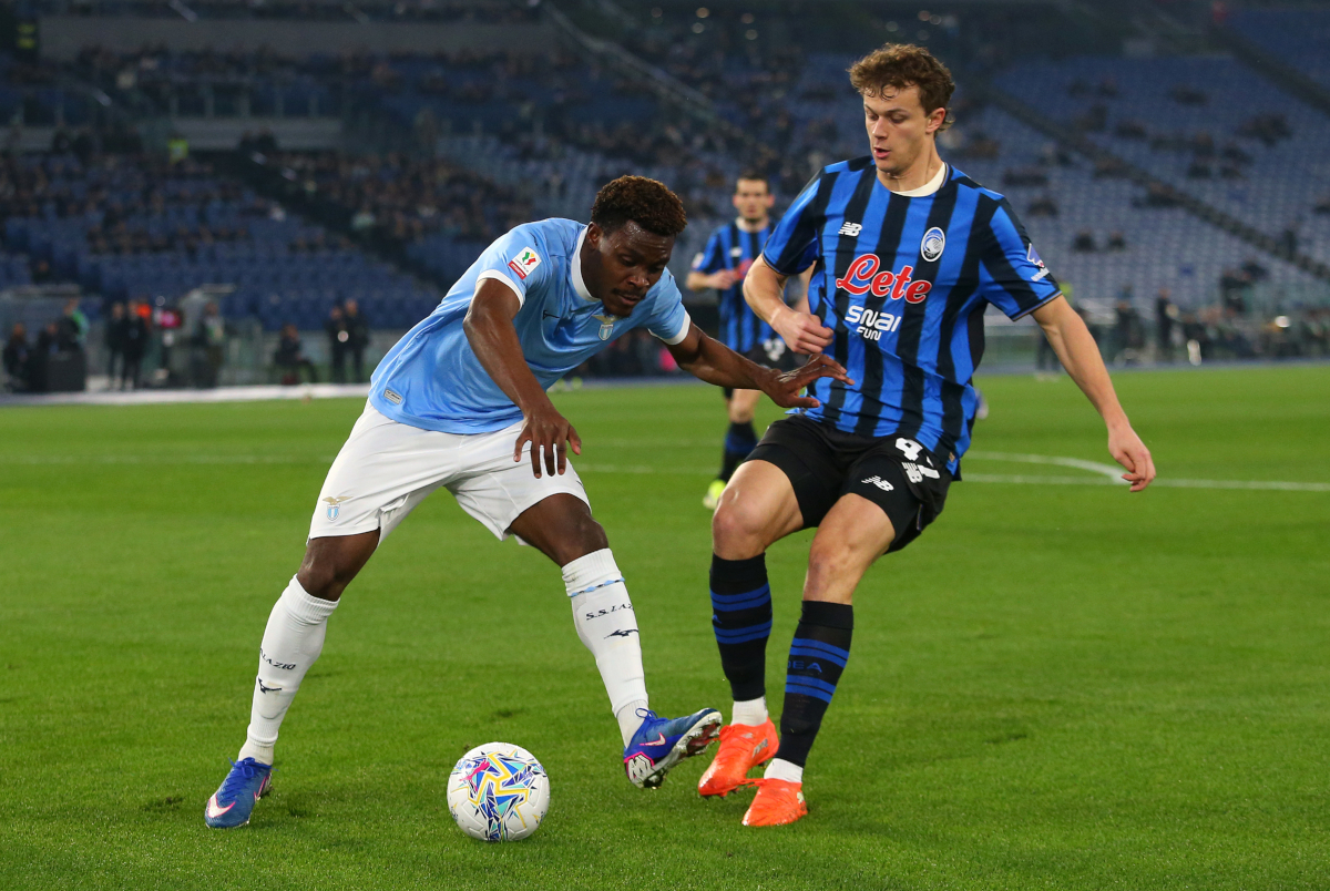 ROME, ITALY - MARCH 04: Fisayo Dele-Bashiru of Lazio is challenged by Giorgio Scalvini of Atalanta during the Coppa Italia match between SS Lazio and Atalanta BC at Olimpico Stadium on March 04, 2026 in Rome, Italy. (Photo by Paolo Bruno/Getty Images)