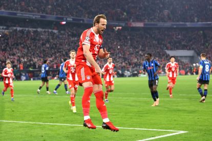 MUNICH, GERMANY - MARCH 18: Harry Kane of FC Bayern Munich celebrates scoring his team's first goal from the penalty spot during the UEFA Champions League 2025/26 Round of 16 Second Leg match between FC Bayern München and Atalanta BC at Football Arena Munich on March 18, 2026 in Munich, Germany. (Photo by Alexander Hassenstein/Getty Images)
