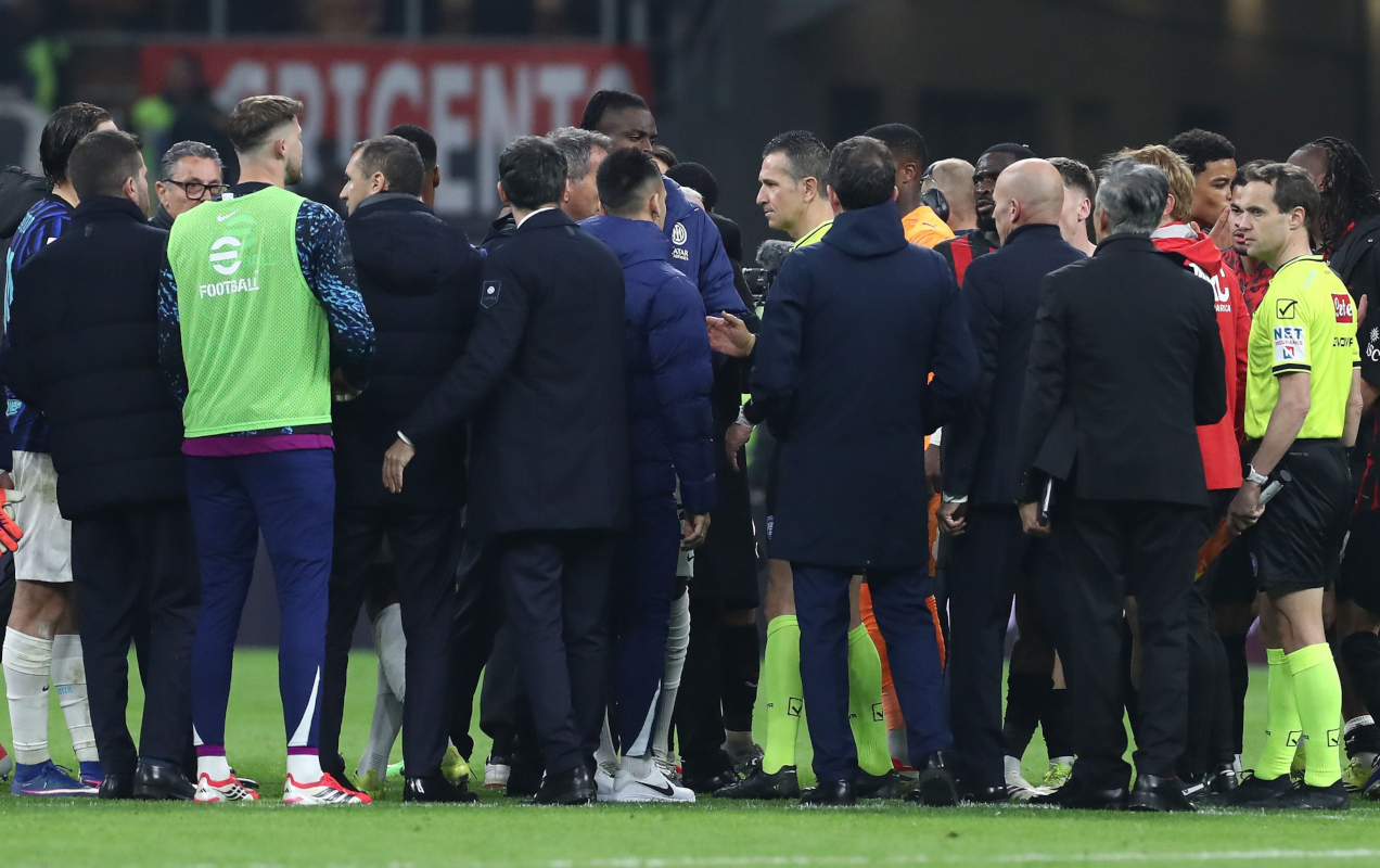 Which refereeing calls upset Inter after 1-0 derby defeat against Milan?