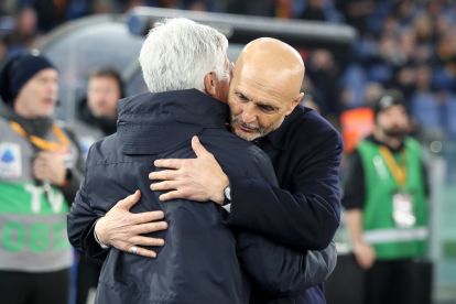 ROME, ITALY - MARCH 01: Gian Piero Gasperini, Head Coach of AS Roma, and Luciano Spalletti, Head Coach of Juventus, hug prior to the Serie A match between AS Roma and Juventus FC at Stadio Olimpico on March 01, 2026 in Rome, Italy. (Photo by Paolo Bruno/Getty Images)