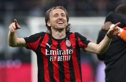 MILAN, ITALY - MARCH 08: Luka Modric of AC Milan celebrates the victory at the end of the Serie A match between AC Milan and Inter at Giuseppe Meazza Stadium on March 08, 2026 in Milan, Italy. (Photo by Marco Luzzani/Getty Images)