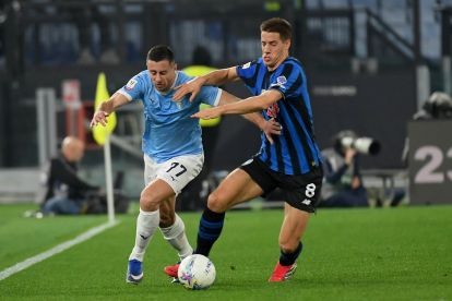 ROME, ITALY - MARCH 04: Adam Marusic of SS Lazio compete for the ball with Mario Pasalic of Atalanta BG during the Coppa Italia match between SS Lazio and Atalanta BC at Olimpico Stadium on March 04, 2026 in Rome, Italy. (Photo by Marco Rosi - SS Lazio/Getty Images)