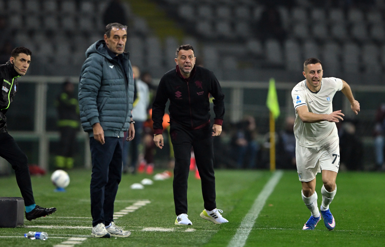 TURIN, ITALY - MARCH 1: Roberto D'Aversa, Manager of Torino FC and Maurizio Sarri, Manager of SS Lazio look on from the sidelines during the Serie A match between Torino FC and SS Lazio at Stadio Olimpico di Torino on March 1, 2026 in Turin, Italy. (Photo by Chris Ricco/Getty Images)