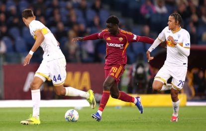 ROME, ITALY - MARCH 22: Robinio Vaz of AS Roma runs with the ball whilst under pressure from Tiago Gabriel and Oumar Ngom of US Lecce during the Serie A match between AS Roma and US Lecce at Stadio Olimpico on March 22, 2026 in Rome, Italy. (Photo by Linnea Rheborg/Getty Images)
