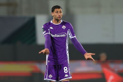 FLORENCE, ITALY - MARCH 12: Rolando Mandragora of ACF Fiorentina reacts during the UEFA Conference League 2025/26 round of 16 first leg match between ACF Fiorentina and Rakow Czestochowa at Stadio Artemio Franchi on March 12, 2026 in Florence, Italy. (Photo by Gabriele Maltinti/Getty Images)