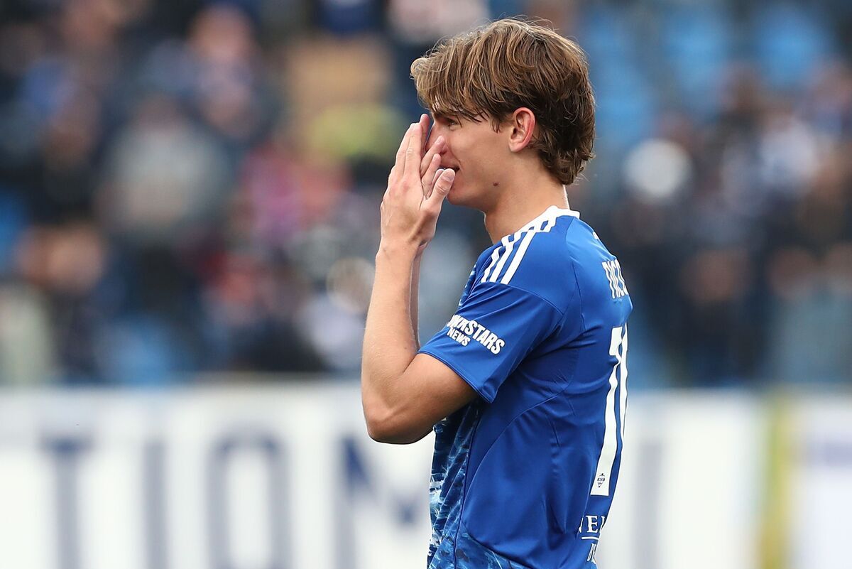 COMO, ITALY - MARCH 22: Nico Paz of Como 1907 celebrates after scoring their team's fourth goal during the Serie A match between Como 1907 and Pisa SC at Giuseppe Sinigaglia Stadium on March 22, 2026 in Como, Italy. (Photo by Marco Luzzani/Getty Images)