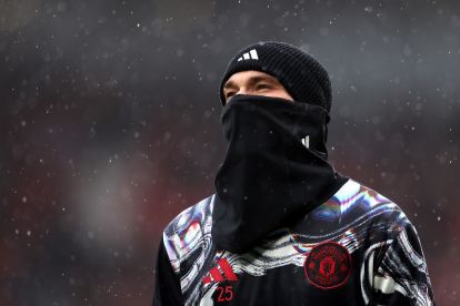 MANCHESTER, ENGLAND - MARCH 15: Manuel Ugarte of Manchester United warms up prior to the Premier League match between Manchester United and Aston Villa at Old Trafford on March 15, 2026 in Manchester, England. (Photo by Lewis Storey/Getty Images) (Juventus links)