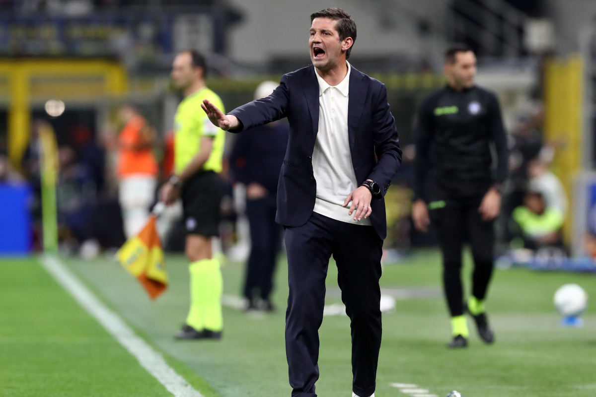 MILAN, ITALY - APRIL 05: Cristian Chivu, Head Coach of FC Internazionale Milano, gives the team instructions during the Serie A match between FC Internazionale and AS Roma at Giuseppe Meazza Stadium on April 05, 2026 in Milan, Italy. (Photo by Marco Luzzani/Getty Images)